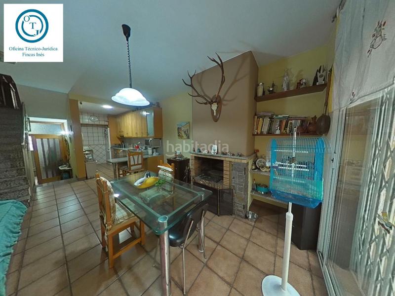 Foto b7e36bbb-0637-43d0-bbe3-30033b926292. Casa amb xemeneia calefacció aparcament a Centre Mollet del Vallès