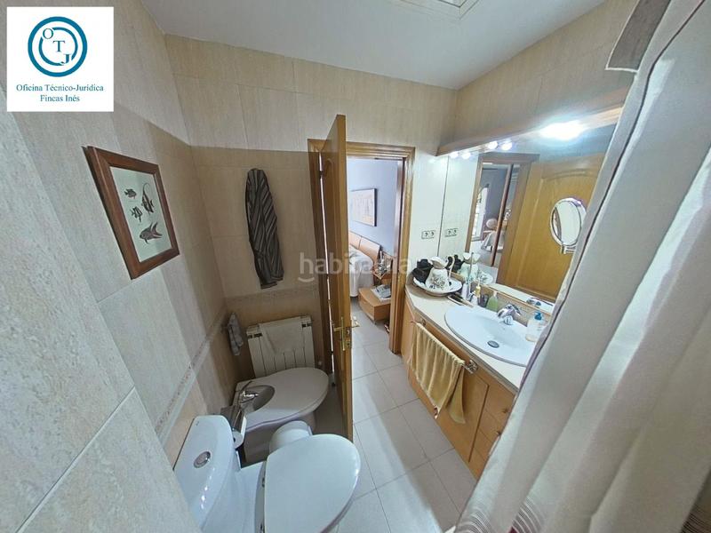 Foto c1979acd-dfd9-44df-b84c-ea550cf91e5f. Casa amb xemeneia calefacció aparcament a Centre Mollet del Vallès