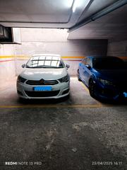 Aparcament cotxe a Centre. Se venden 2 plazas de parking en el centro