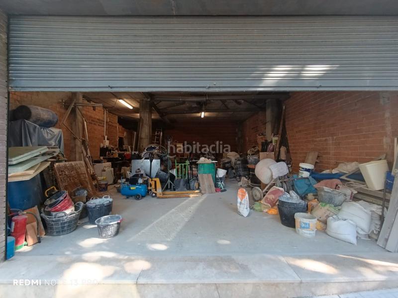 Foto 2052a2dd-03c7-4876-883d-af18daf04c87. Alquiler local comercial se alquila gran local para almacen en Mollet del Vallès