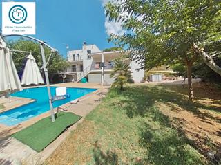 Maison à Lliçà de Vall. Vive en calma, vive en grande: casa con jardín, piscina y mucho