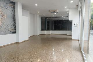 Rent Business premise in Estació de França. Fantastico local junto a la illa