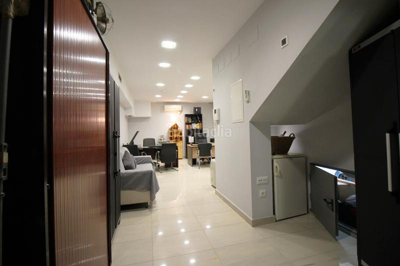 Foto 90b8072a-c8ef-4cdc-a2f2-ca82d7e96e7f. Casa amb calefacció aparcament a Centre Badalona