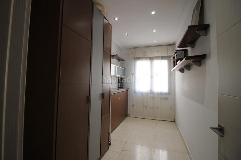 Foto d40add57-8f49-49eb-94d5-b0f75776e79f. Casa amb calefacció aparcament a Centre Badalona