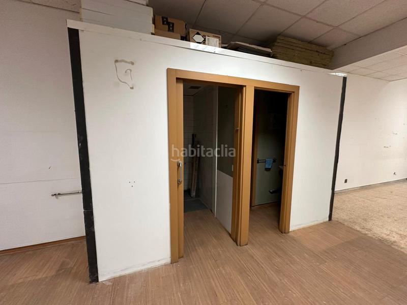 Foto dbaf4938-7484-4a3d-8c3e-a49d81377321. Alquiler local comercial ¡oportunidad fantástico local en el centro! en Mollet del Vallès