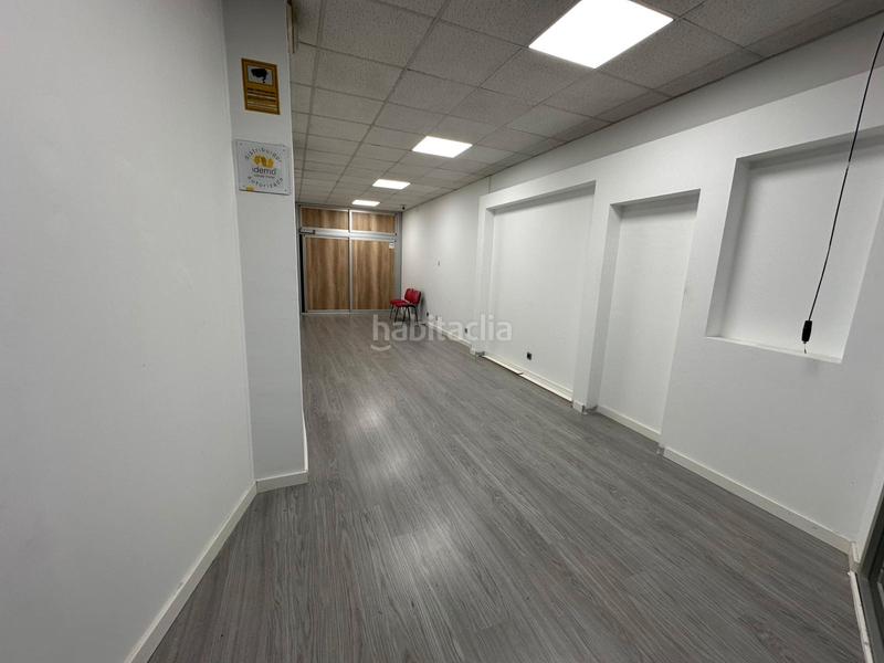 Foto e1a6d114-6001-4a0c-9e38-6768ac417cbc. Alquiler local comercial ¡oportunidad fantástico local en el centro! en Mollet del Vallès