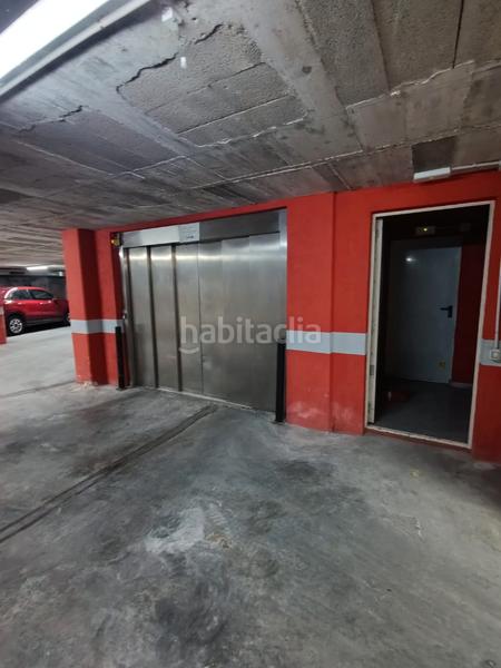 Foto b29d9a40-6067-4e5d-aeae-755509ae1ef5. Location parking voiture dans Centre Mollet del Vallès