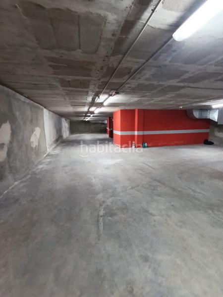 Foto d4b0e389-6762-4548-b39e-801600019fc0. Location parking voiture dans Centre Mollet del Vallès