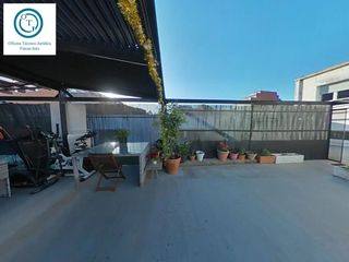 Appartement à Estació de França. Piso de 4 habitaciones con terraza y zona de cine privada