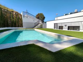 Chalet à Segur de dalt. Exclusiva casa a 4 vientos con espectaculares vistas y total pri