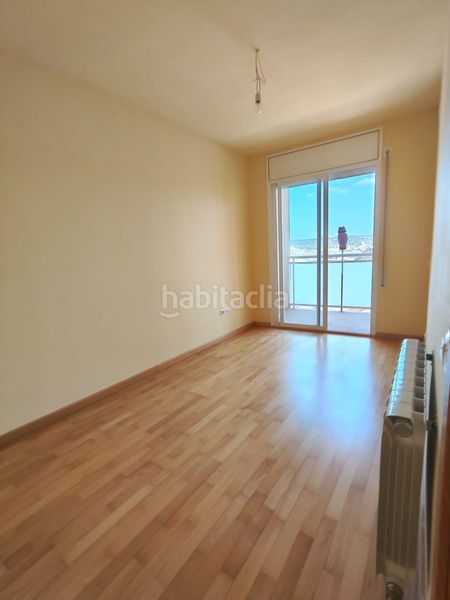 Foto f2d1200d-614a-4f65-a49e-08be8272e4b7. Casa adossada amb aparcament a Torrebesses