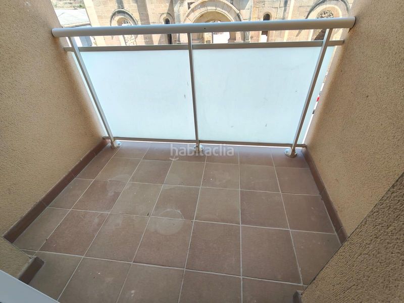 Foto fff4ea32-9b8a-4c56-9e68-c0a492a60169. Casa adossada amb aparcament a Torrebesses