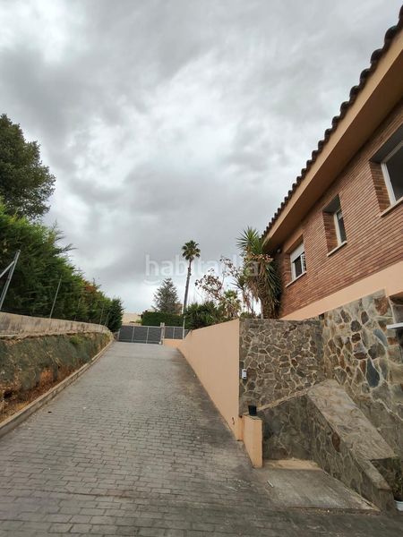 Foto 0cc89553-da85-498e-a664-f440138842dd. Xalet amb calefacció aparcament a Castellarnau Sabadell
