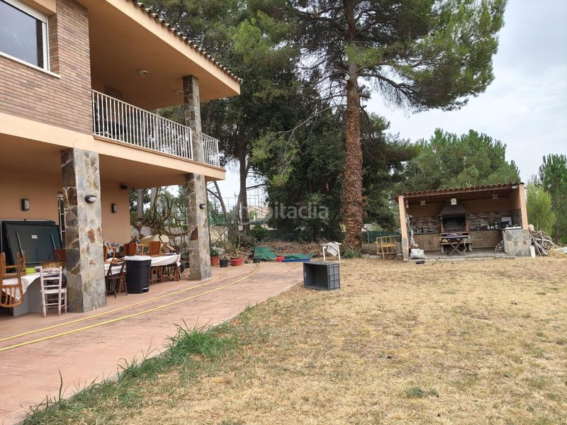 Foto bcb17b80-1ce1-475e-8840-bd331fbdb3b8. Xalet amb calefacció aparcament a Castellarnau Sabadell