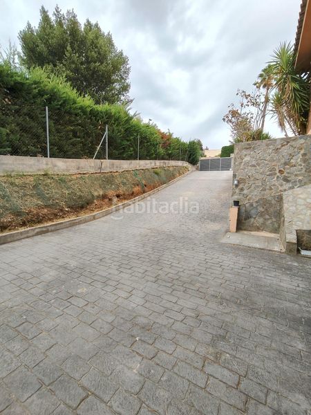 Foto ea4a3750-efa2-4ee8-97af-5a642d76d623. Xalet amb calefacció aparcament a Castellarnau Sabadell