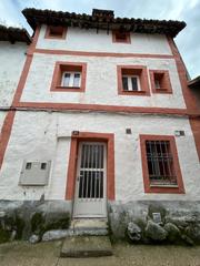 Maison à Poyales del Hoyo. Casa en 3 alturas