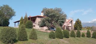 Propriété à Ex-203 89. Finca con casa, piscina, etc