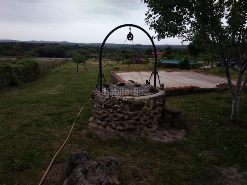 Foto 93bf9e97-a317-4444-b6d0-f7390b439e5f. Finca rústica a calle candeleda 5 a Centro Ávila