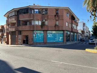 Local Comercial en Los Barreros - Cuatro Santos. Local comercial en avenida juan carlos i