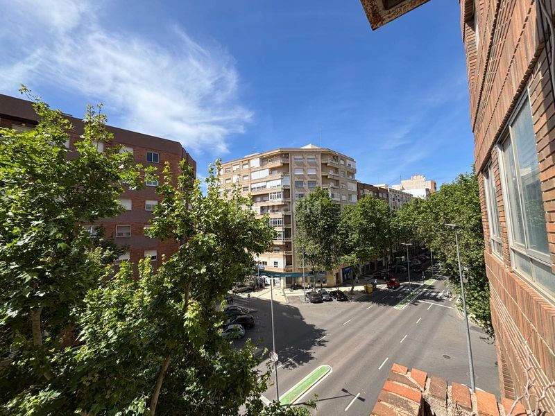 Foto f69d6d67-ac53-46ca-aa7f-aec46acd5f34. Pis amb aparcament a Alameda Cartagena