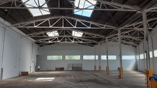 Lloguer Nau industrial a Zona Industrial. Nave reformada en normativa