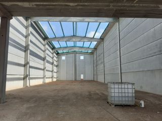 Miete Fabrikhalle in Nucli Urbà. Nave obra nueva