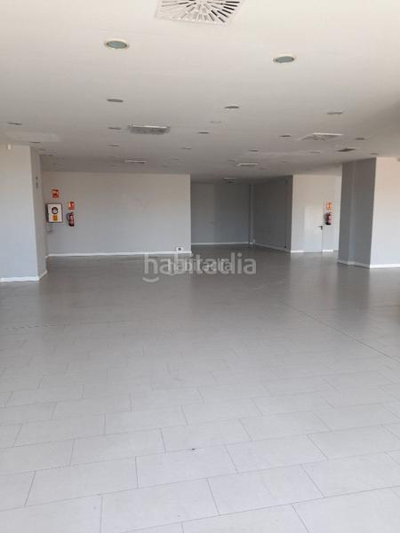 Foto a3e0ed83-4239-4237-ba87-cef8b7bf0226. Lloguer local comercial a Torreblanca Sant Cugat del Vallès