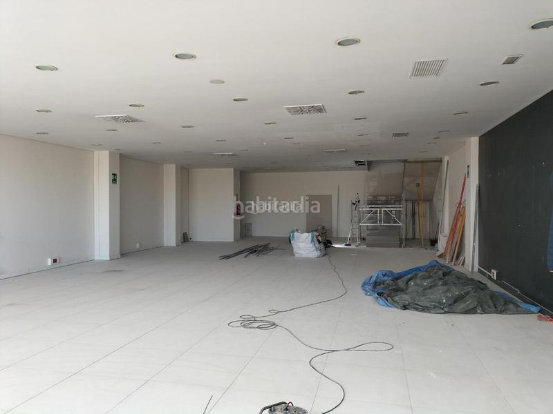 Foto c06c5afe-a7ed-4f6a-b745-bdb9c0bed1b3. Alquiler local comercial en Torreblanca Sant Cugat del Vallès