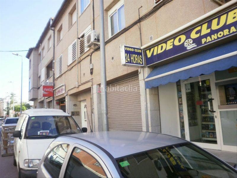 Foto 30983a54-8863-44f6-99c9-44bc93160ed2. Local comercial a Eixample - Can Bogunyà Castellar del Vallès