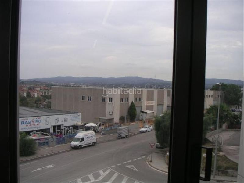 Foto b1453a41-957d-48fd-9c5d-ef28b101a785. Oficina edificio de oficinas en venta en luxemburgo en Rubí