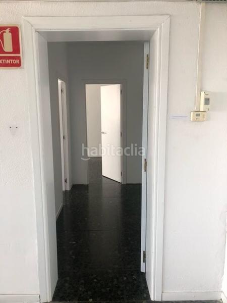 Foto d2dd9846-ac7d-4987-8de2-f0c952702741. Oficina edificio de oficinas en venta en luxemburgo en Rubí