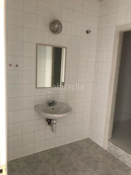 Foto d97cd537-bf97-4437-8258-c0092f303fbb. Oficina edificio de oficinas en venta en luxemburgo en Rubí