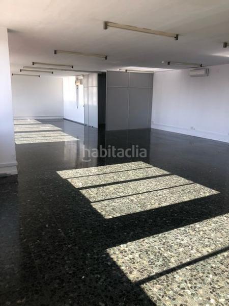 Foto fc38e3dc-1cc3-4841-aa71-b03a5df27efc. Oficina edificio de oficinas en venta en luxemburgo en Rubí