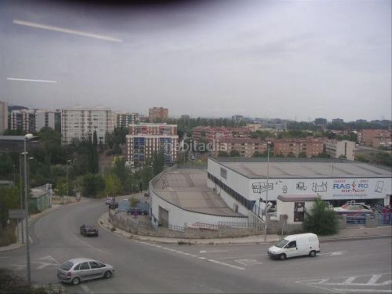 Foto fce027cb-a11b-46dc-bb80-7c9ca3a5fe6a. Oficina edificio de oficinas en venta en luxemburgo en Rubí