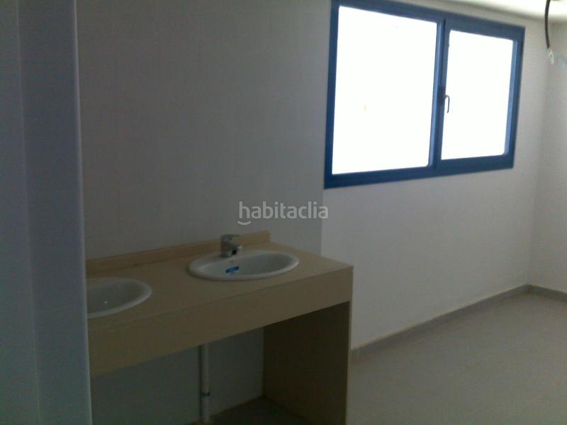 Foto a02629a2-56f0-482c-bad2-0d1f6aa35f42. Location bâtiment à usage industriel dans Sant Fruitós de Bages