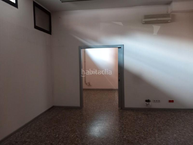 Foto f1ba8a16-c2d1-4b08-a83d-57e03714e023. Local comercial en Torreblanca Sant Joan Despí