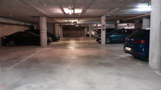 Parking voiture à Granvia LH