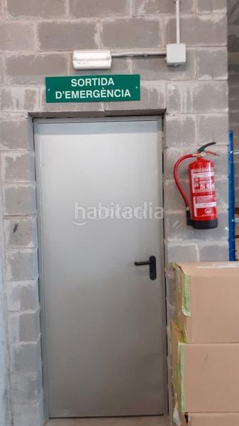 Foto f5c43584-eef3-4402-8a07-b4369030d084. Industrial building in Granvia LH Hospitalet de Llobregat (L´)