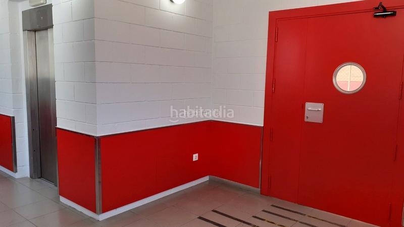 Foto d2471c75-4e1a-4aa9-980c-a91a2467bb29. Alquiler oficina en Santa Eulàlia Hospitalet de Llobregat (L´)