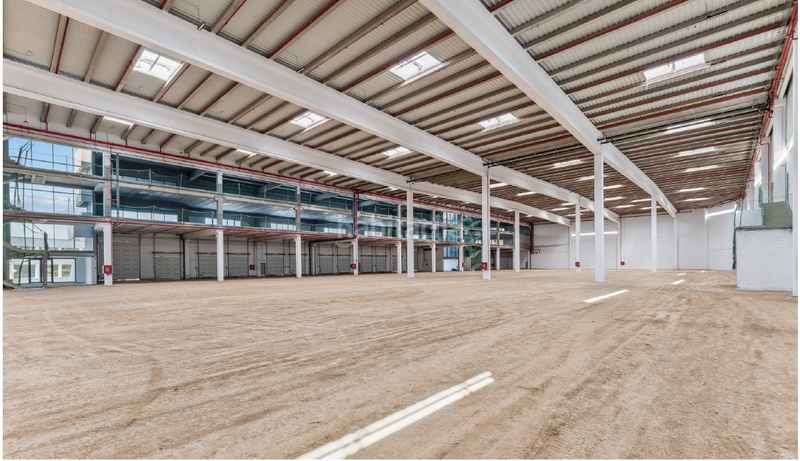 Foto dea399cc-b0f7-4773-a9ec-195e280538f8. Rent industrial building in Zona Industrial Barberà del Vallès