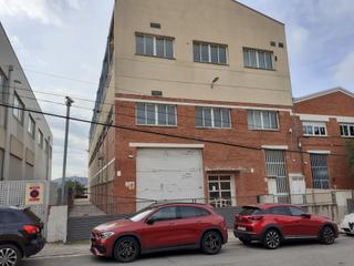 Nau industrial a Les Planes
