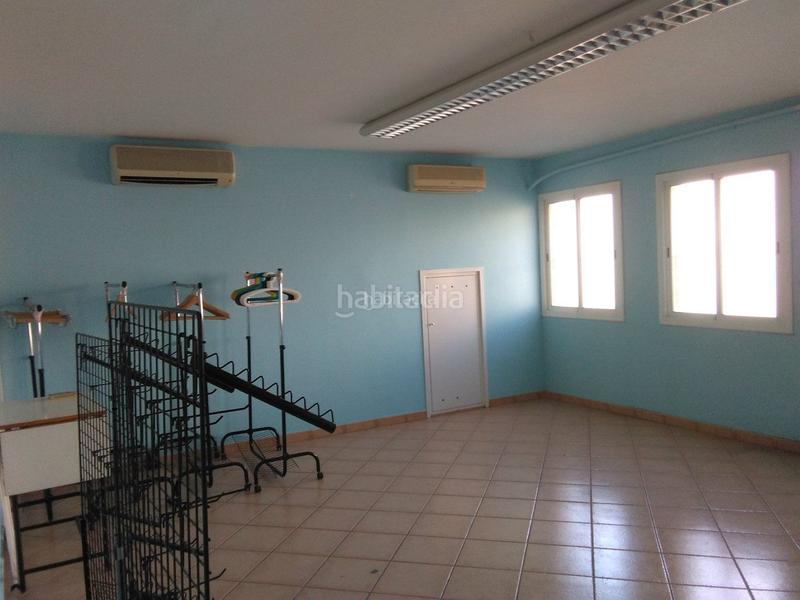 Foto 219ef4c0-332a-46c9-97e7-c995da3ef42d. Capannone industriale in Manresà Badalona