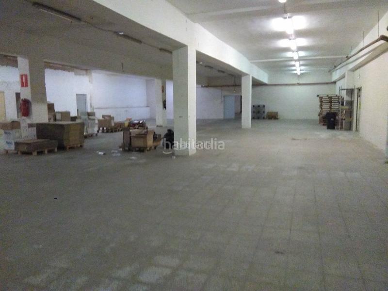 Foto 82d44260-1853-4842-95d0-7330e949f26a. Capannone industriale in Manresà Badalona