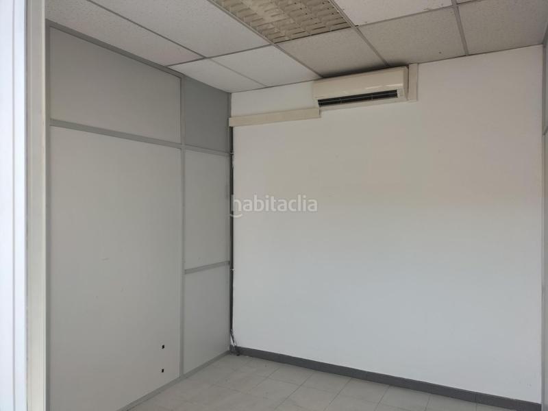 Foto a5edadeb-5425-4018-8bea-32e161c3c8f7. Lloguer nau industrial a Can Feu Sabadell