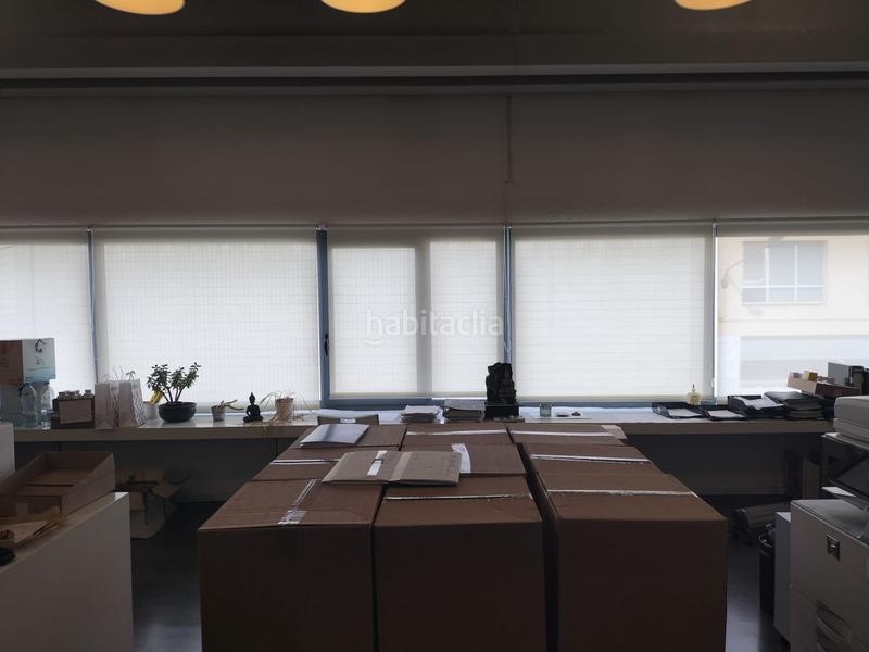 Foto d02f2848-8845-495f-bdfd-c6fdfe05ed11. Industrial building in Eixample Sabadell