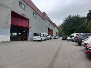 Nau industrial a Cervelló. Nave equipada
