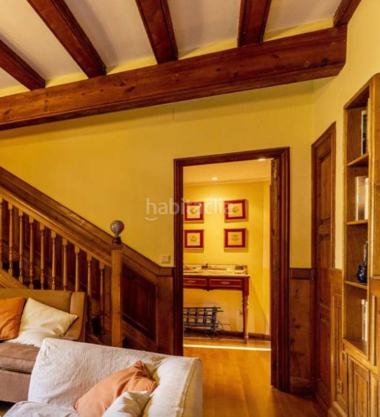 Foto 6ae6b529-1723-47e3-8974-f1ab357d47f9. Casa amb calefacció a Puigcerdà