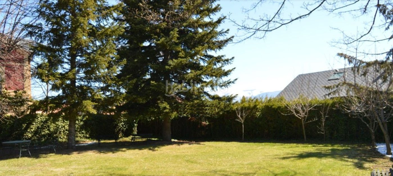 Foto a5bc0a4a-dfa7-4782-8ae6-e45ede798227. Casa amb calefacció a Puigcerdà
