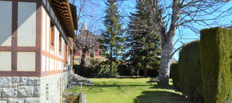 Foto c4534c55-d14a-4a5d-9f26-918d41f2d7c6. Casa amb calefacció a Puigcerdà