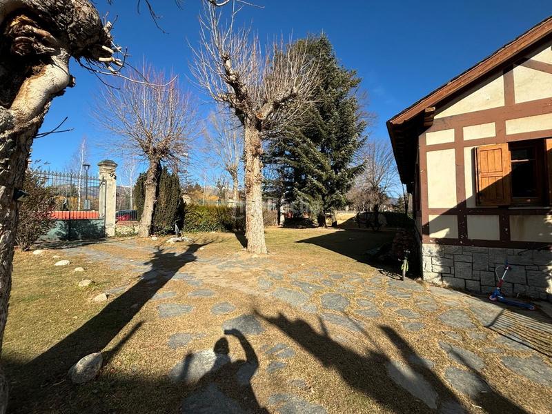 Foto f898c565-3780-4b54-af7e-fc74ba593360. Casa amb calefacció a Puigcerdà